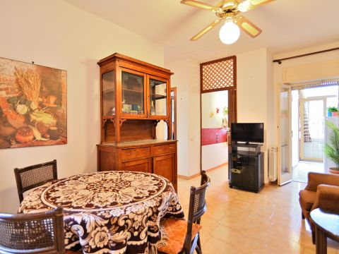 Via Dorzano, 27 - Roma