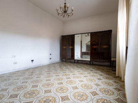 Via Conti di Loritello, 9/B - Catanzaro