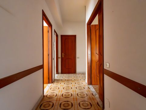 Via Conti di Loritello, 9/B - Catanzaro