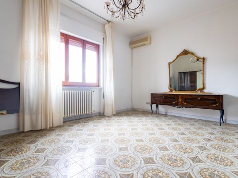 Via Conti di Loritello, 9/B - Catanzaro