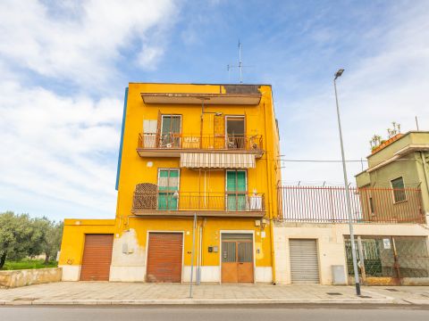 Via Bruno Buozzi, 17 - Bari