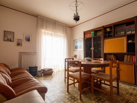 Via Eugenio de Riso, 77 - Catanzaro