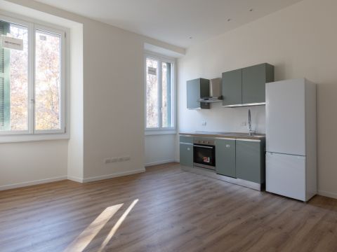 Via Pietro Colletta, 30 - Milano