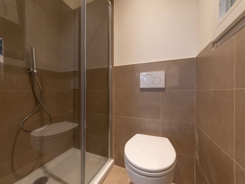 Via Pietro Colletta, 30 - Milano