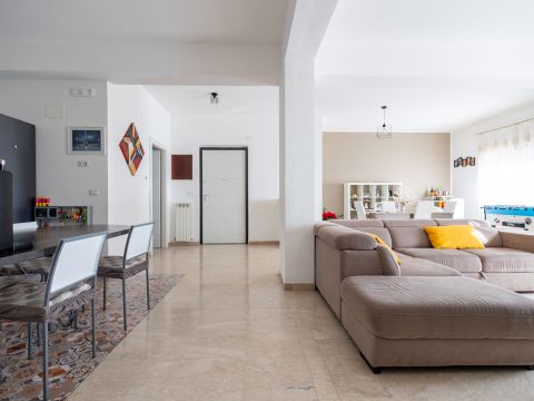 Viale Vincenzo de Filippis, 61 - Catanzaro