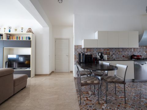 Viale Vincenzo de Filippis, 61 - Catanzaro