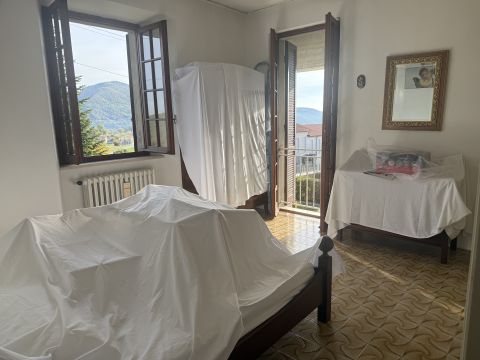 Lagrimone, PR, Italia - Tizzano Val Parma