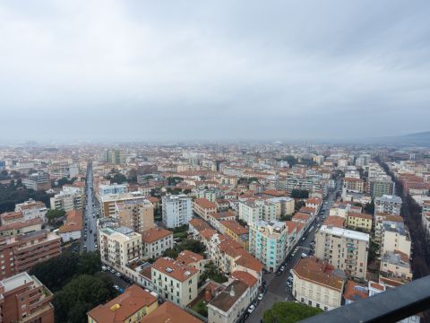 Piazza Giacomo Matteotti, 40 - Livorno