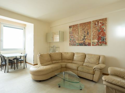 Piazza Giacomo Matteotti, 40 - Livorno