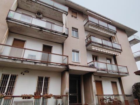 Via Angelo Amati, 6 - Pavia