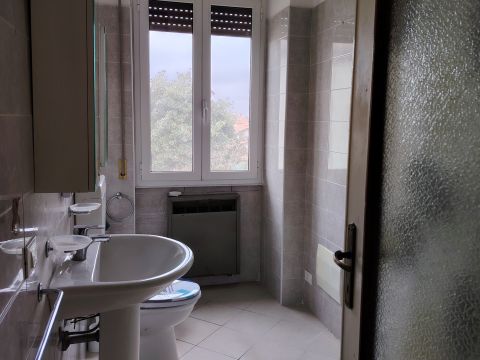 Via Angelo Amati, 6 - Pavia