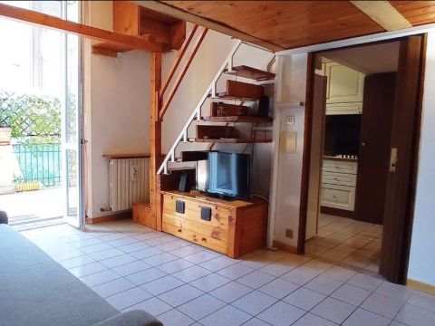 Piazzale Gambara, Milano, MI, Italia - Milano