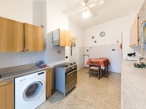 Via S. Ambrogio di Fegino, 2b - Genova