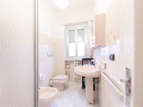 Via S. Ambrogio di Fegino, 2b - Genova