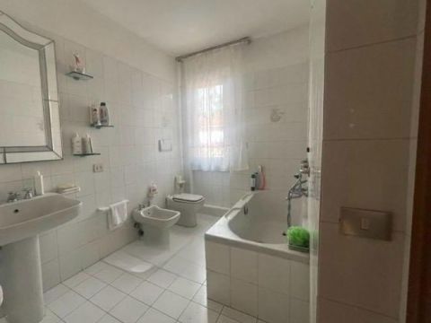 Via Antonio Gramsci - Forte Dei Marmi