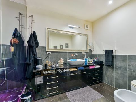 Via Laura Mancini Oliva - Napoli