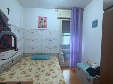 Via Agostino Paradisi, 16 - Reggio Emilia