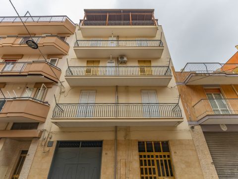 Via Fabio Filzi, 35 - Gravina In Puglia