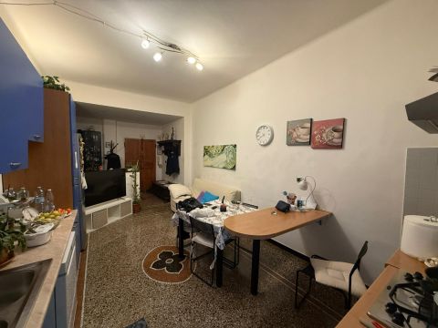 Via Piacenza, 11 - Genova