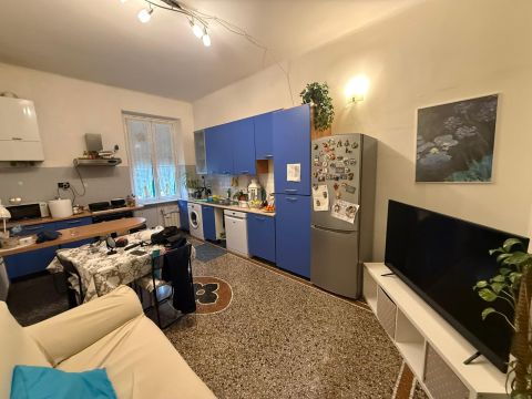 Via Piacenza, 11 - Genova