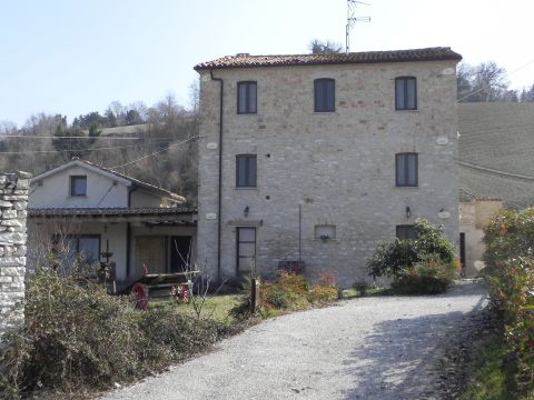 Frazione Costa, 123 - Arcevia