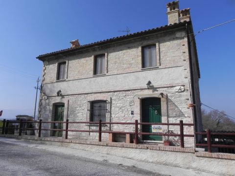 Frazione Costa, 123 - Arcevia