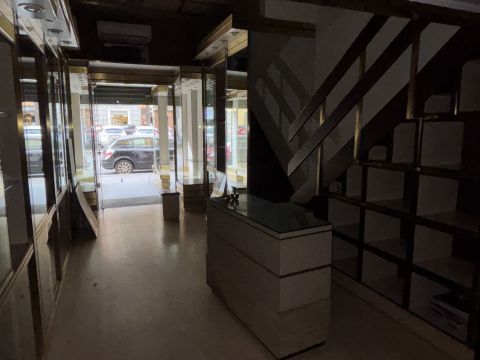 Via Appia Nuova, 109 - Roma