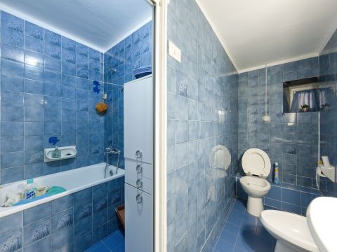 Via Carlo Rolando, 31 - Genova