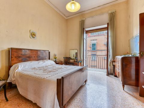 Via Sant'Antonio Abate - Napoli