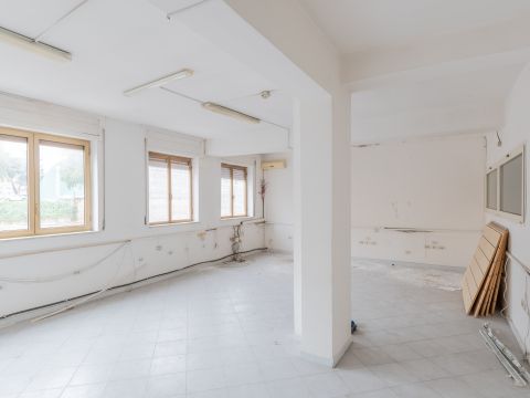 Via Generale Francesco Pignatelli, 11 - Napoli