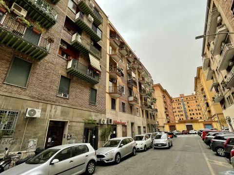 Via Ruggero D'Altavilla, 35 - Roma