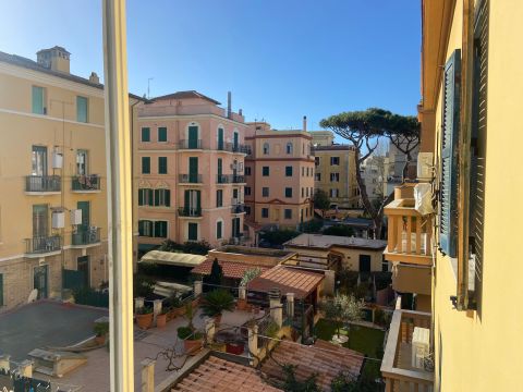 Via dei Lucilii, 32 - Roma