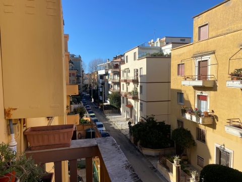 Via dei Lucilii, 32 - Roma