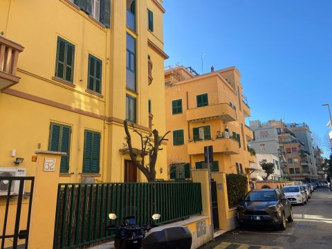 Via dei Lucilii, 32 - Roma