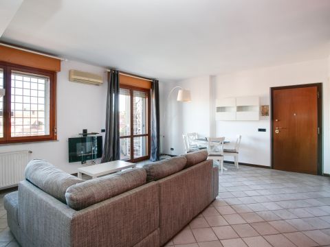 Via Mauriac, 27 - Roma