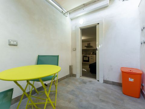 Via Vittorio Emanuele Orlando, 32 - Catania