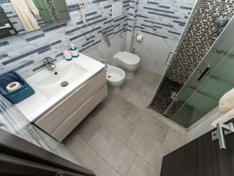 Via Vittorio Emanuele Orlando, 32 - Catania