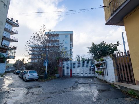Viale Brutium, 10 - Catanzaro