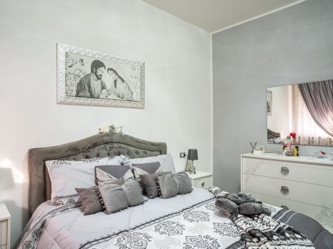 Via G. Bellone, 23 - Mede