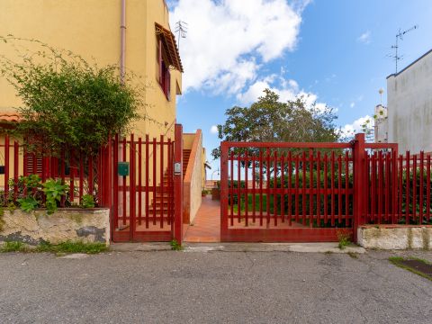 Via Vampolieri, 34 - Aci Catena