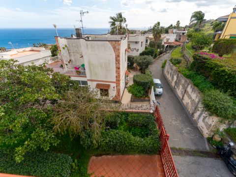 Via Vampolieri, 34 - Aci Catena