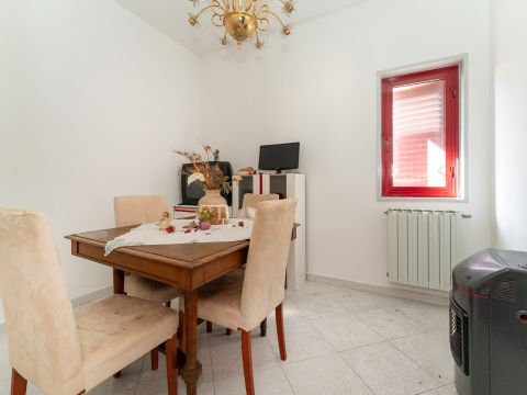 Via Vampolieri, 34 - Aci Catena