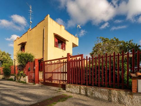 Via Vampolieri, 34 - Aci Catena