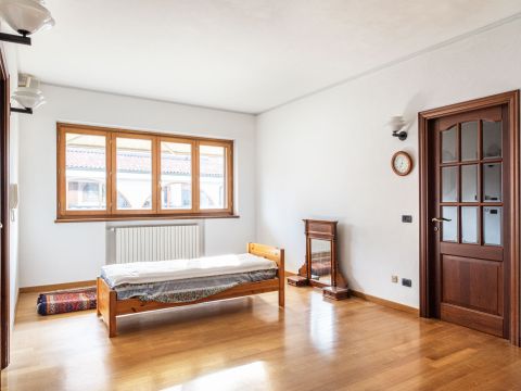 Via Don Minzoni, 8 - Mede