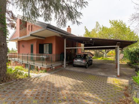 Via Pietro Maroncelli, 8 - Trecastagni