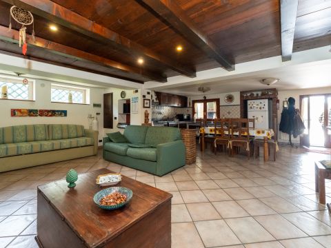 Via Pietro Maroncelli, 8 - Trecastagni