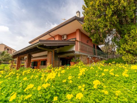 Via Pietro Maroncelli, 8 - Trecastagni