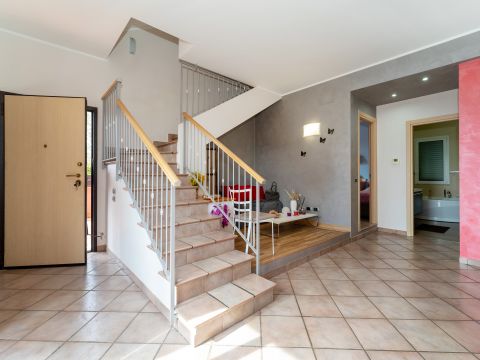 Via Pietro Maroncelli, 8 - Trecastagni