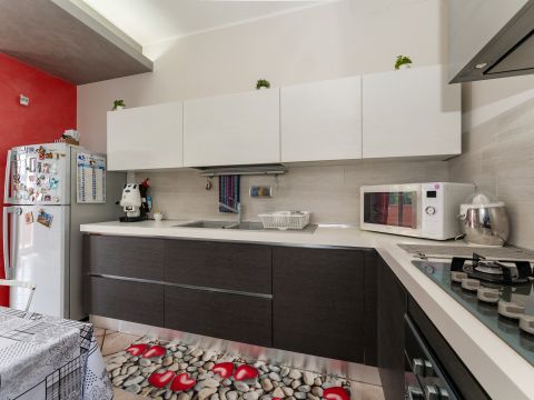 Via Pietro Maroncelli, 8 - Trecastagni