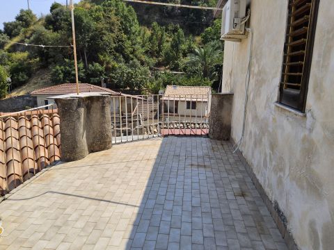 Via Sant'Angelo, 15 - Grotteria